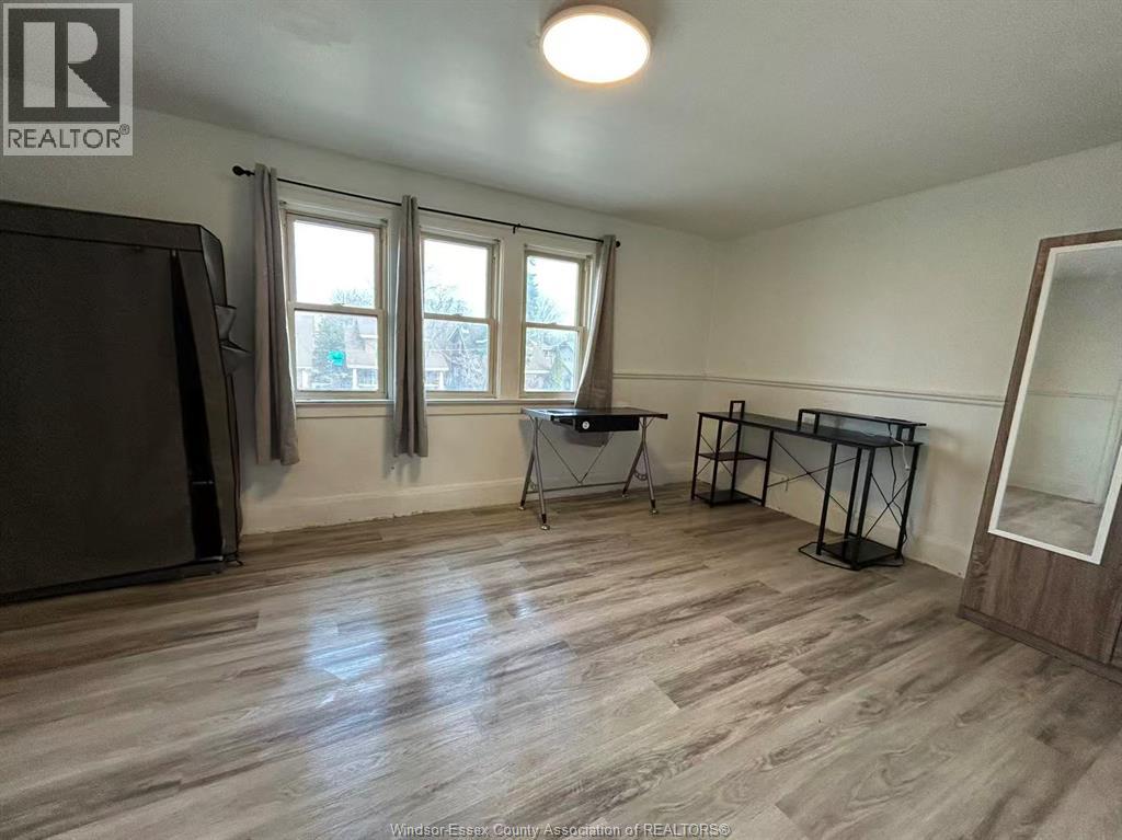 415 Rankin, Windsor, Ontario  N9B 2R6 - Photo 3 - 26003418
