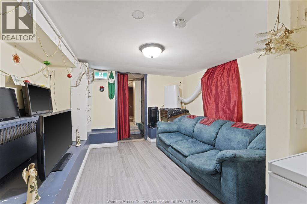 3060 Sandwich Unit# Room 1, Windsor, Ontario  N9C 1A4 - Photo 28 - 26003442