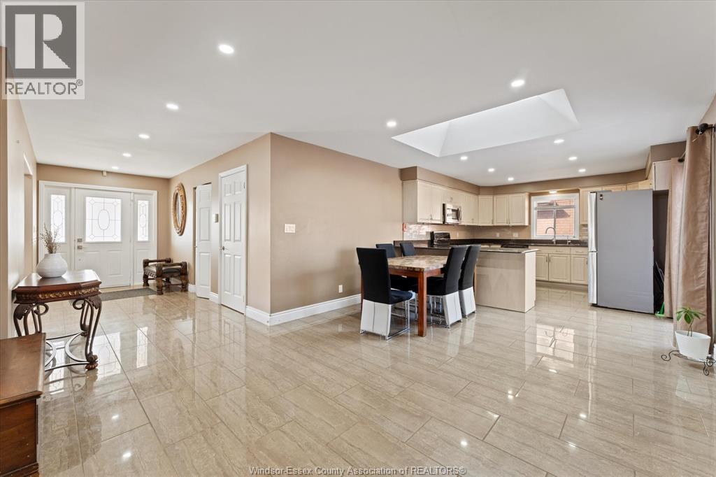 2972 Jennifer, Windsor, Ontario  N8W 5J2 - Photo 10 - 26003438