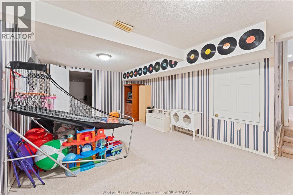 2972 Jennifer, Windsor, Ontario  N8W 5J2 - Photo 24 - 26003438