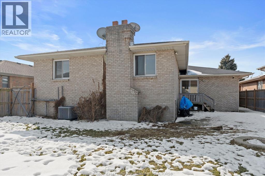 2972 Jennifer, Windsor, Ontario  N8W 5J2 - Photo 27 - 26003438
