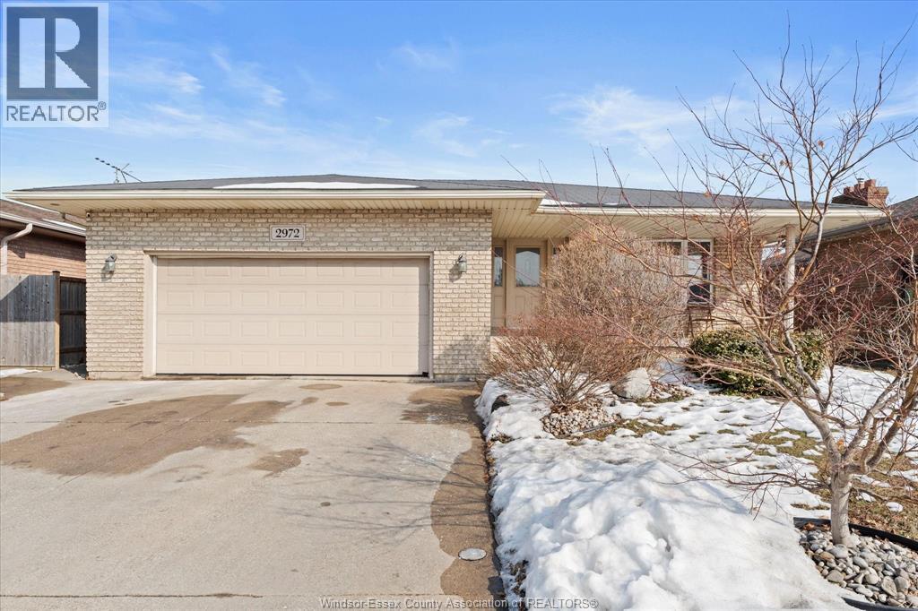 2972 Jennifer, Windsor, Ontario  N8W 5J2 - Photo 3 - 26003438