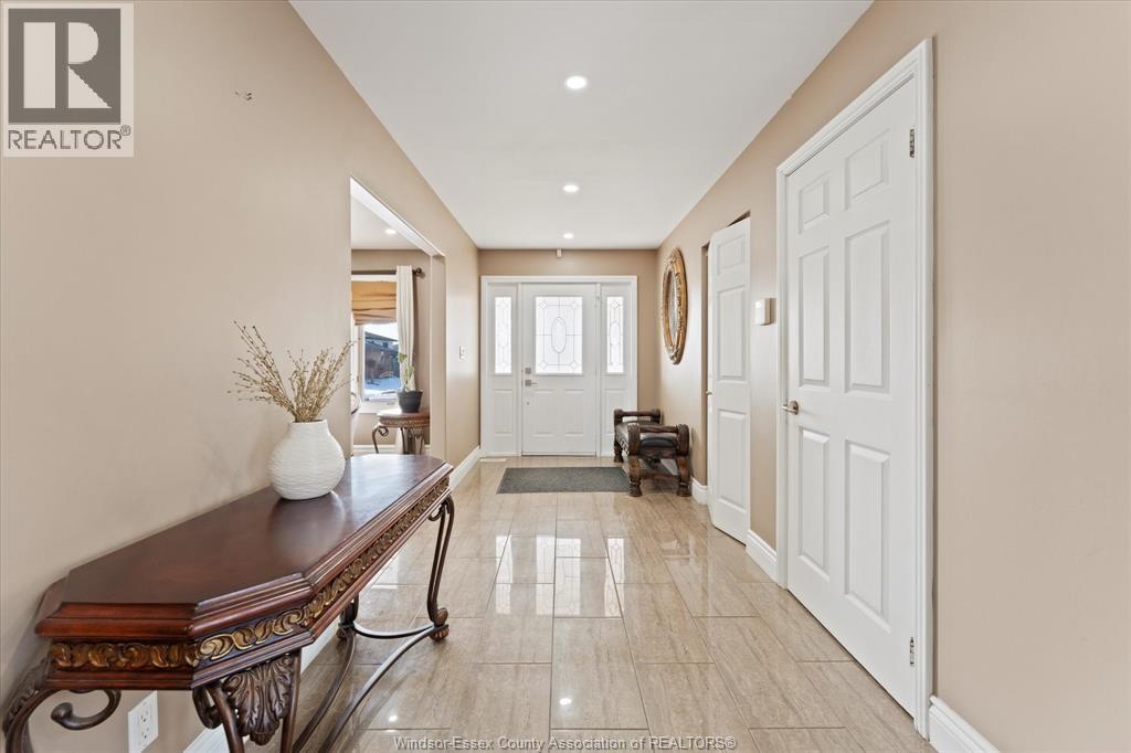 2972 Jennifer, Windsor, Ontario  N8W 5J2 - Photo 4 - 26003438