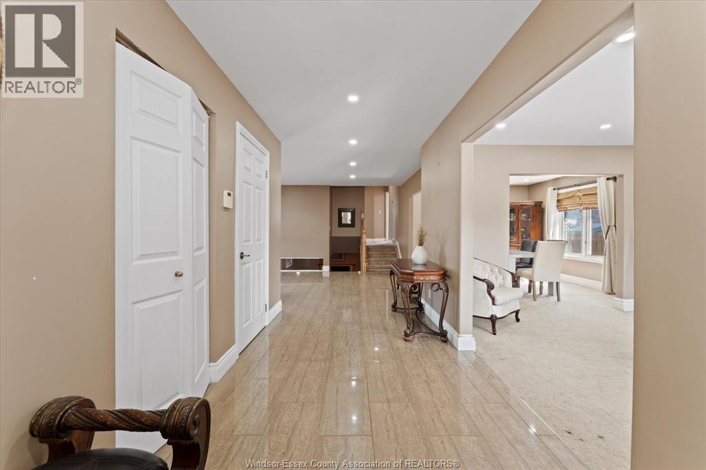 2972 Jennifer, Windsor, Ontario  N8W 5J2 - Photo 5 - 26003438