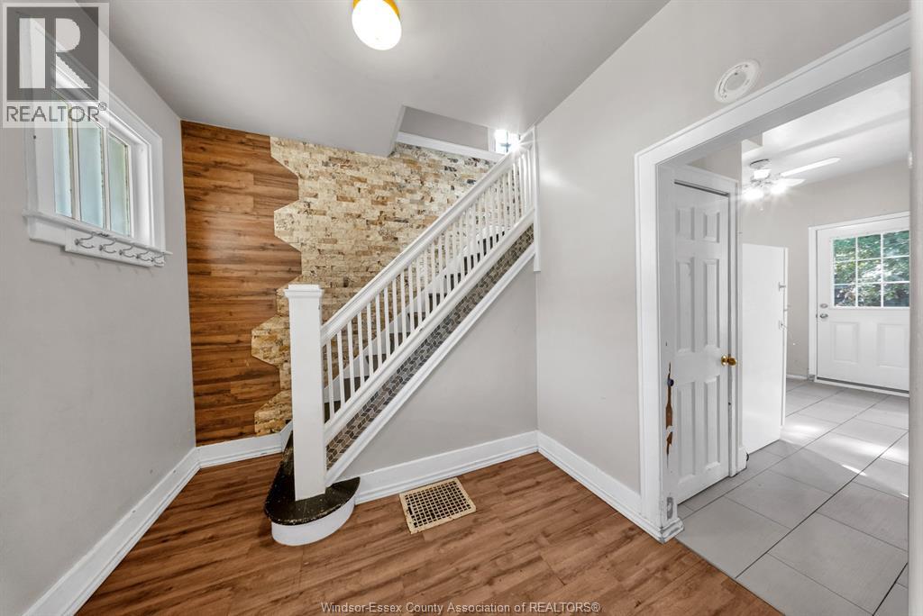 1137 Bruce Avenue, Windsor, Ontario  N9A 4Y3 - Photo 7 - 26003431