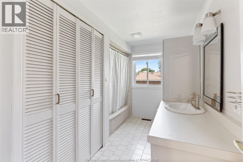 1336 Briarwood, Kingsville, Ontario  N9Y 2S2 - Photo 12 - 26003446