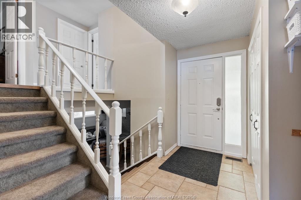 1336 Briarwood, Kingsville, Ontario  N9Y 2S2 - Photo 4 - 26003446