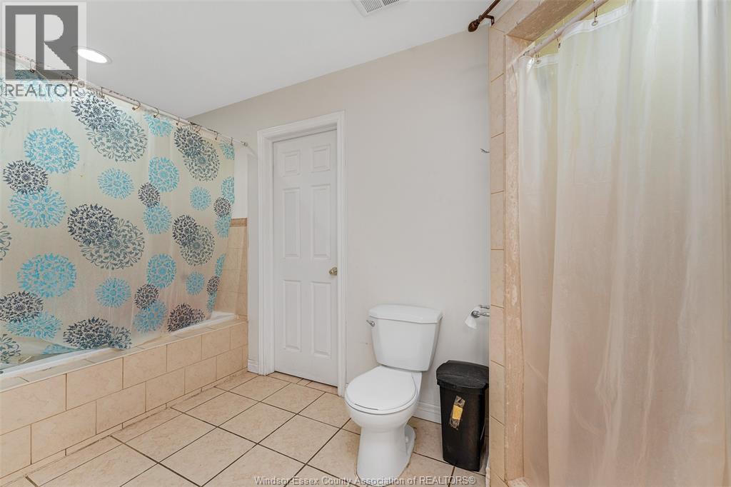 143 Amy Croft, Lakeshore, Ontario  N9K 1E6 - Photo 18 - 26003440