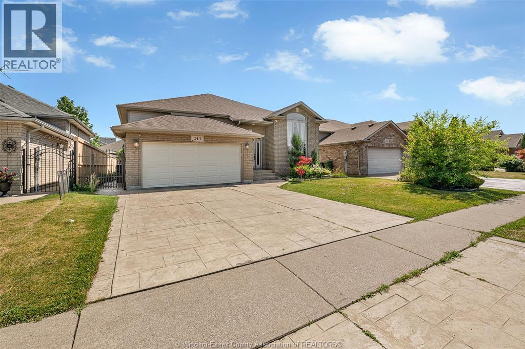 143 Amy Croft, Lakeshore, Ontario  N9K 1E6 - Photo 2 - 26003440