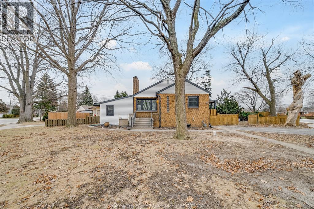 1114 Edward Unit# Upper, Windsor, Ontario  N8S 3A1 - Photo 1 - 26003479