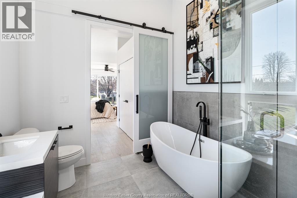 2035 Seneca Street, Windsor, Ontario  N8W 2Z9 - Photo 20 - 26003475