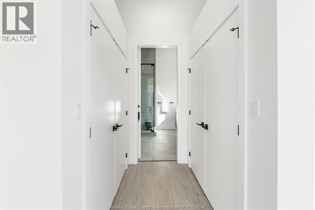 2035 Seneca Street, Windsor, Ontario  N8W 2Z9 - Photo 22 - 26003475