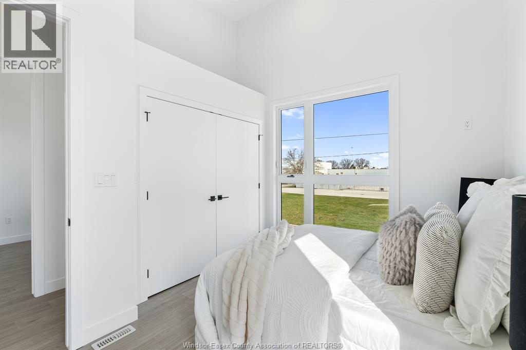 2035 Seneca Street, Windsor, Ontario  N8W 2Z9 - Photo 25 - 26003475