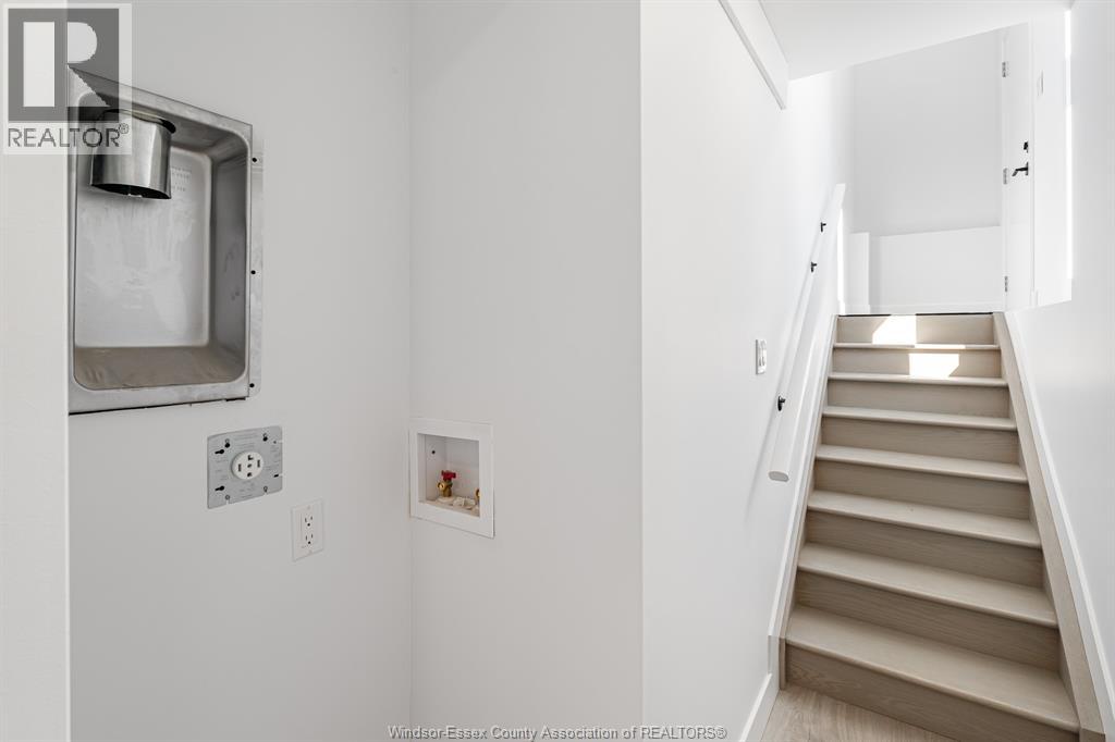 2035 Seneca Street, Windsor, Ontario  N8W 2Z9 - Photo 38 - 26003475