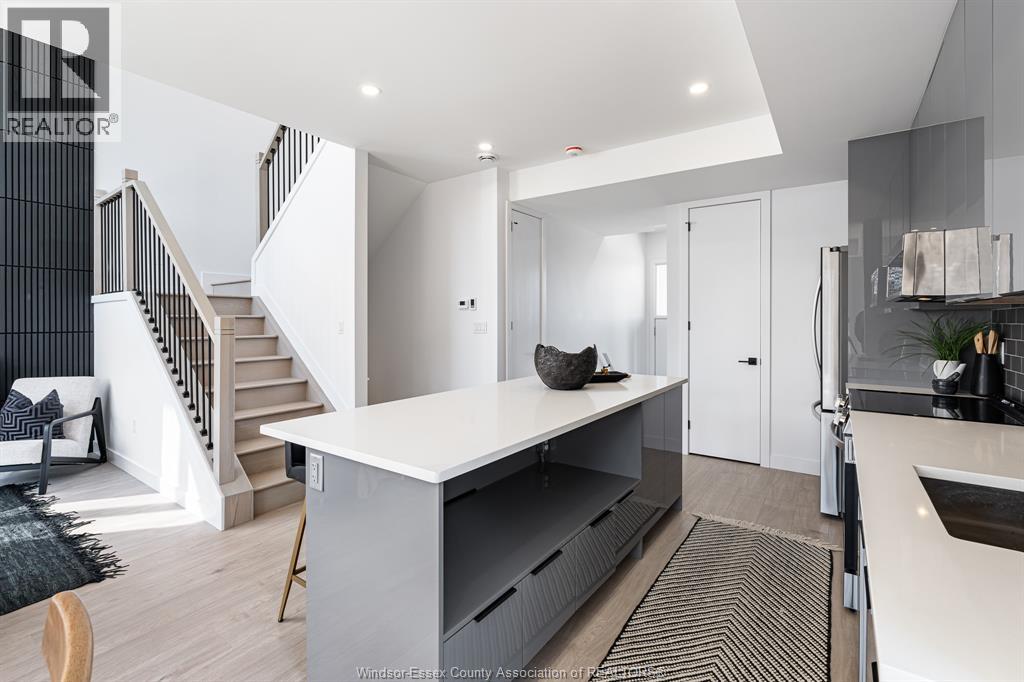 2035 Seneca Street, Windsor, Ontario  N8W 2Z9 - Photo 4 - 26003475