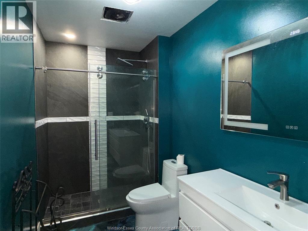 3747 Turner, Windsor, Ontario  N8W 3N2 - Photo 8 - 26003432