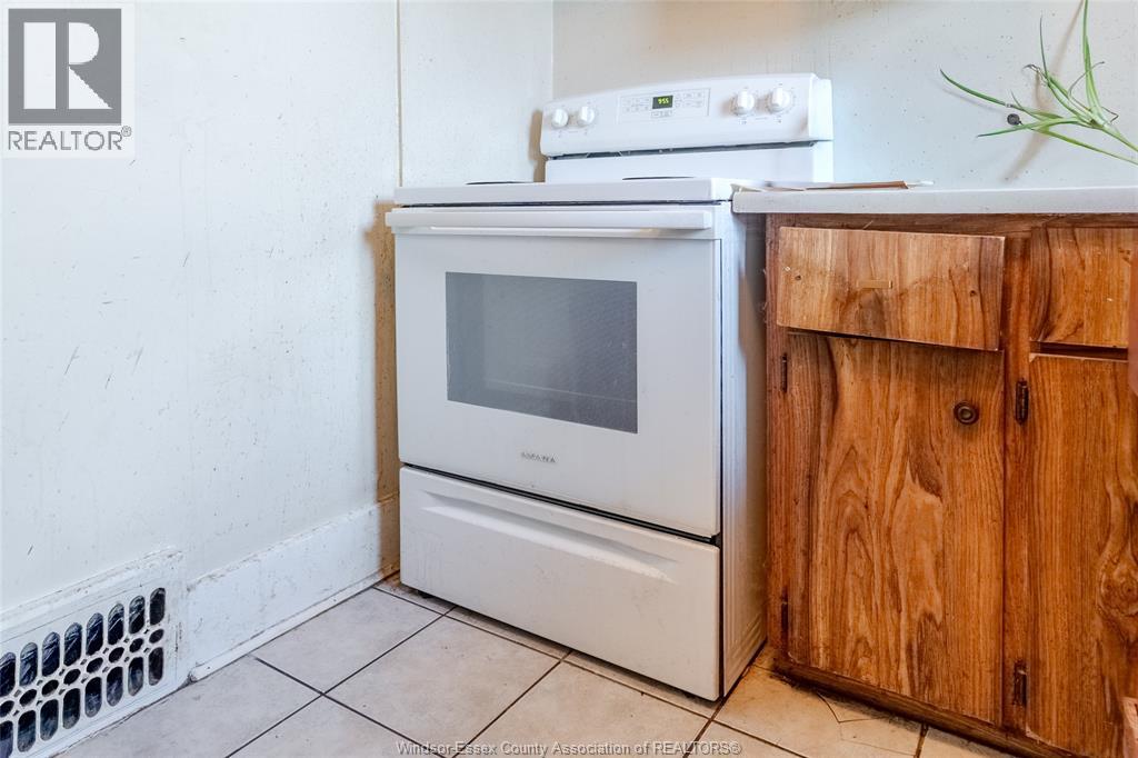 1516 Ontario Street, Windsor, Ontario  N9A 4H3 - Photo 14 - 26003400