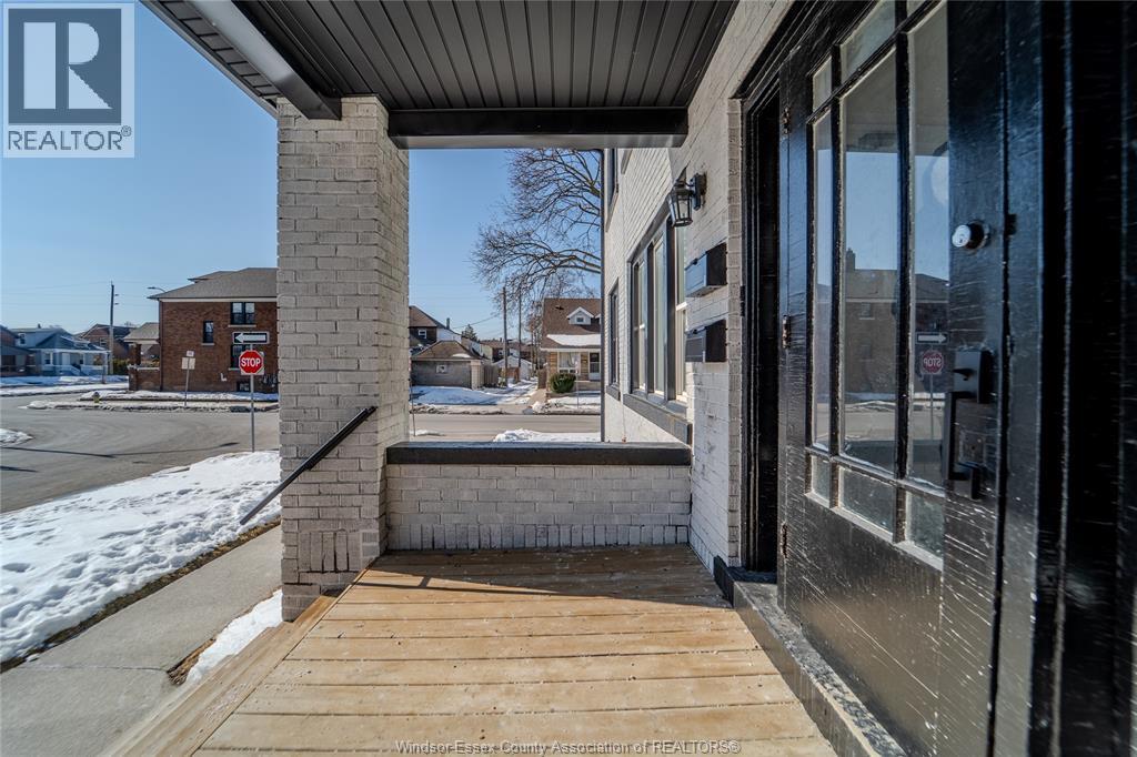 1516 Ontario Street, Windsor, Ontario  N9A 4H3 - Photo 7 - 26003400