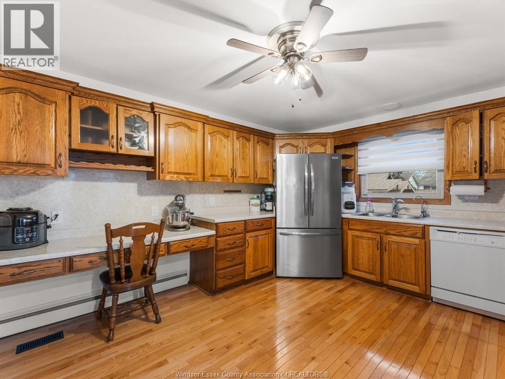 14 Lorne Avenue, Leamington, Ontario  N8H 2H7 - Photo 13 - 26003489