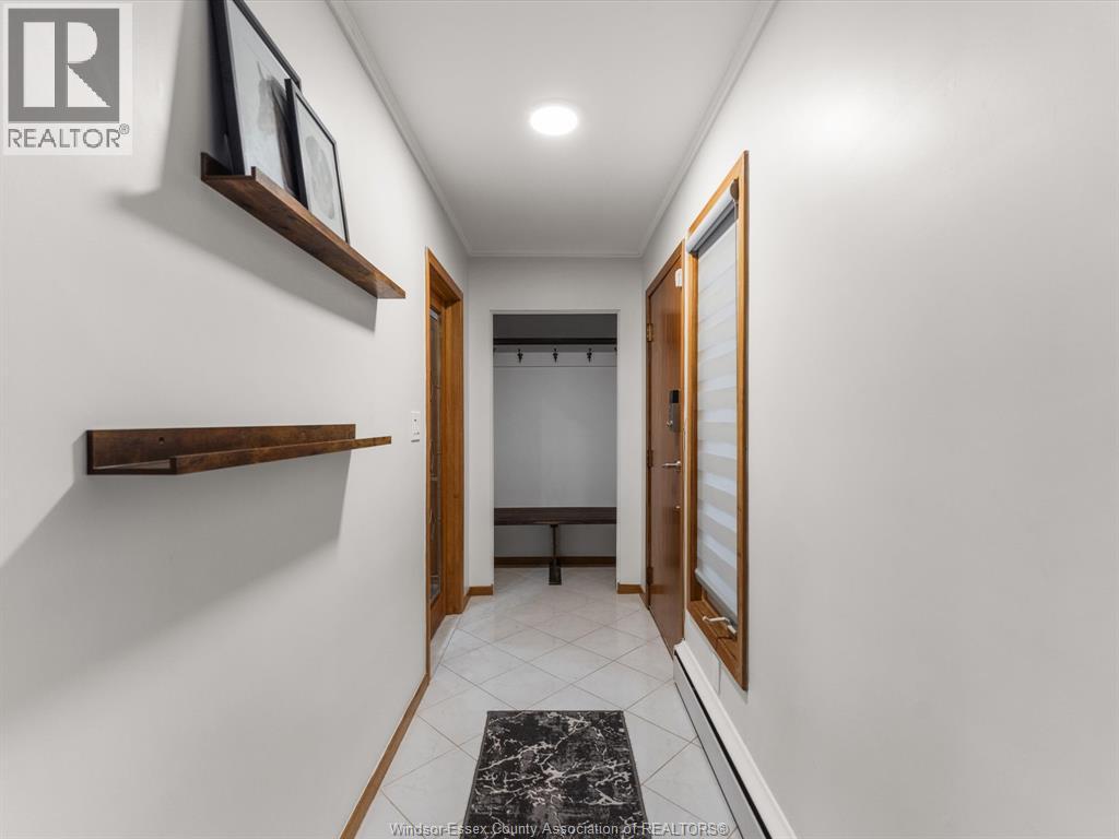 14 Lorne Avenue, Leamington, Ontario  N8H 2H7 - Photo 3 - 26003489