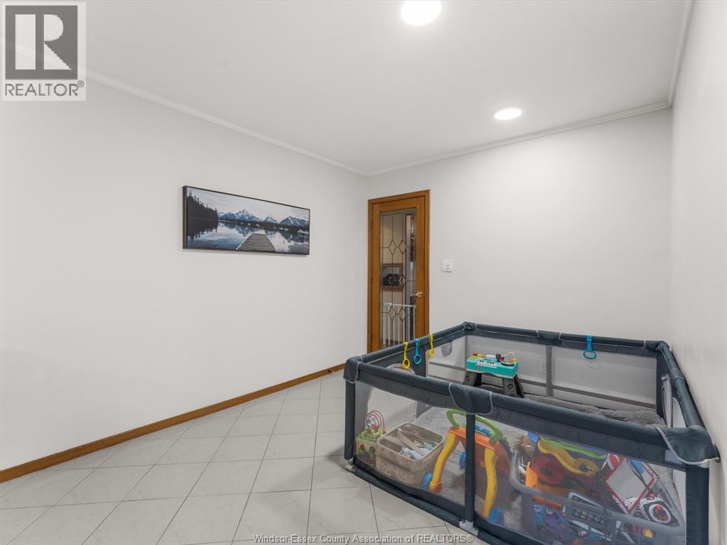 14 Lorne Avenue, Leamington, Ontario  N8H 2H7 - Photo 9 - 26003489