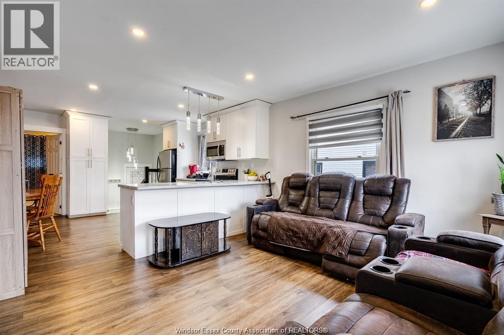 29 Wilkinson Drive, Leamington, Ontario  N8N 1A1 - Photo 2 - 26003504