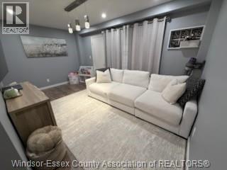 2739 Meadowbrook Lane, Windsor, Ontario  N8T 2Y6 - Photo 6 - 26003589