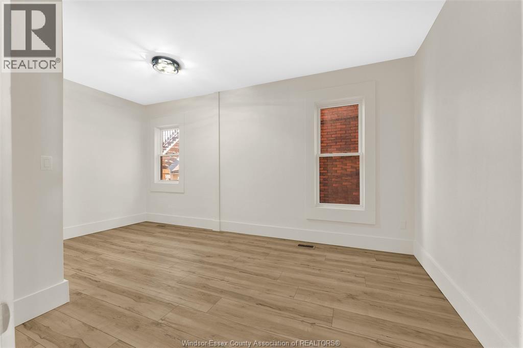785 Hall #main, Windsor, Ontario  N9A 2L9 - Photo 12 - 26003567