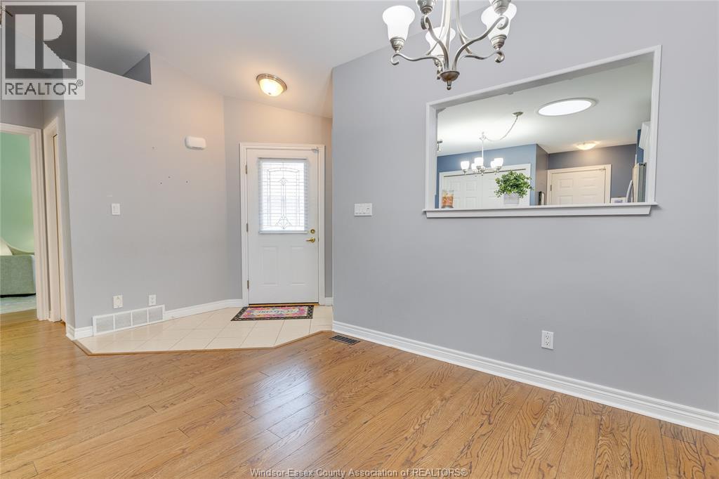 330 Saddle Lane, Kingsville, Ontario  N9Y 4A6 - Photo 4 - 26003592