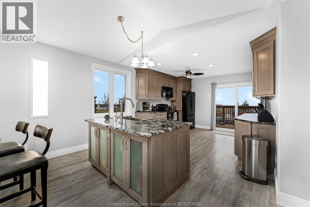 1023 Lakeshore Road 107, Lakeshore, Ontario  N8M 2X7 - Photo 12 - 26003597