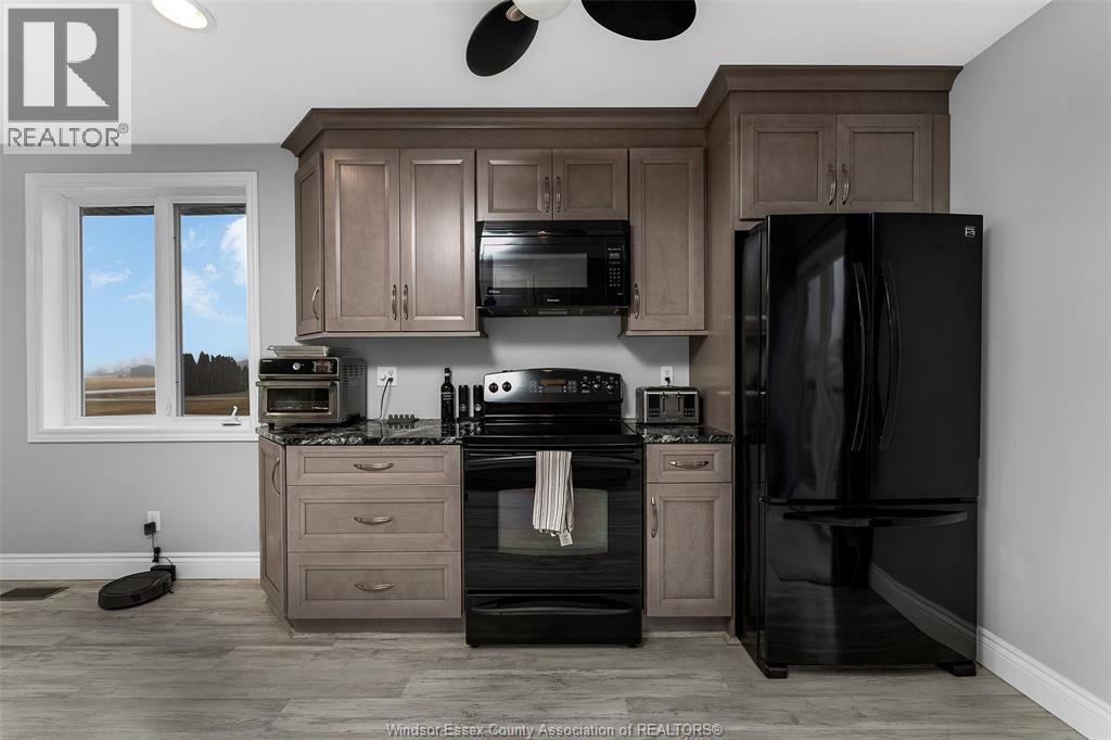 1023 Lakeshore Road 107, Lakeshore, Ontario  N8M 2X7 - Photo 15 - 26003597