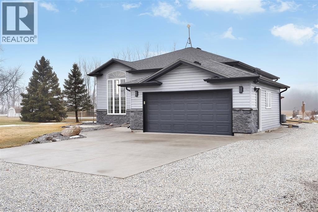 1023 Lakeshore Road 107, Lakeshore, Ontario  N8M 2X7 - Photo 5 - 26003597