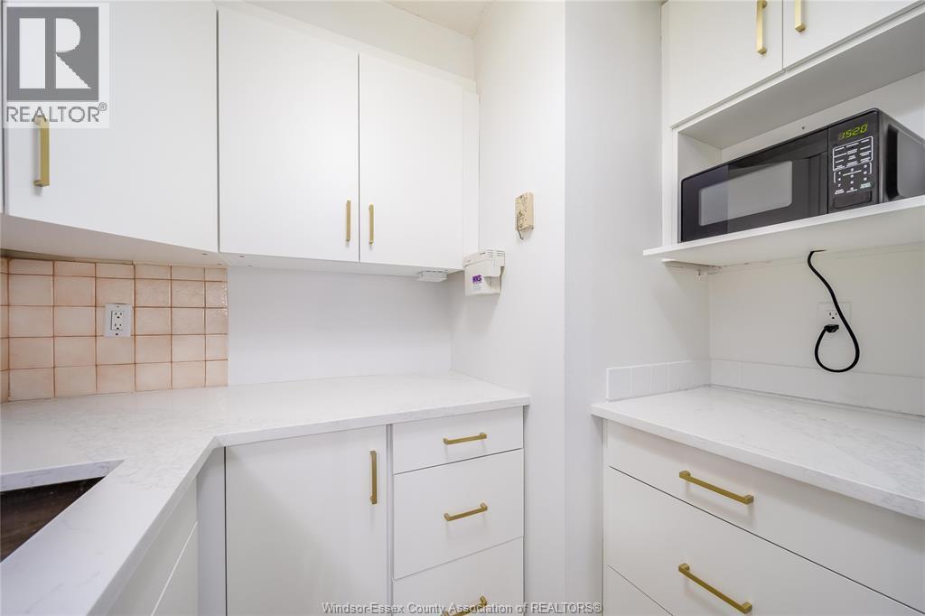 6502 Thornberry, Windsor, Ontario  N8T 2X2 - Photo 13 - 26003594