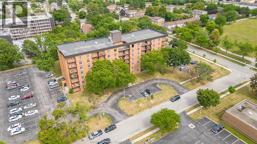 6502 Thornberry, Windsor, Ontario  N8T 2X2 - Photo 22 - 26003594