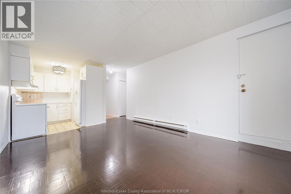 6502 Thornberry, Windsor, Ontario  N8T 2X2 - Photo 7 - 26003594