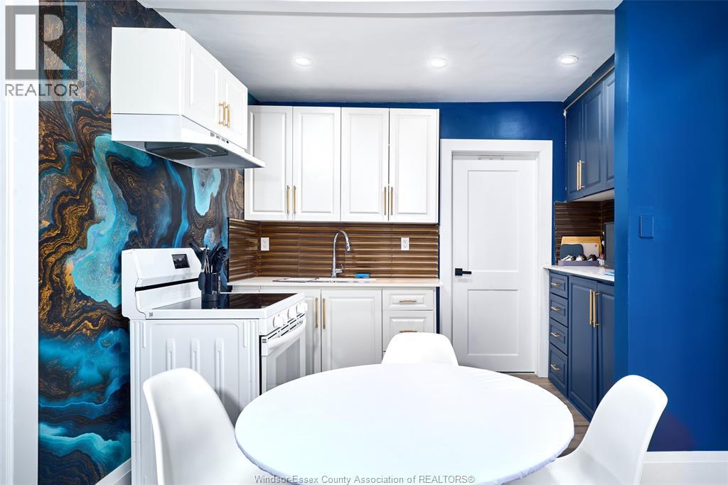 792 Pierre Unit# Upper, Windsor, Ontario  N9A 2K5 - Photo 2 - 26003605