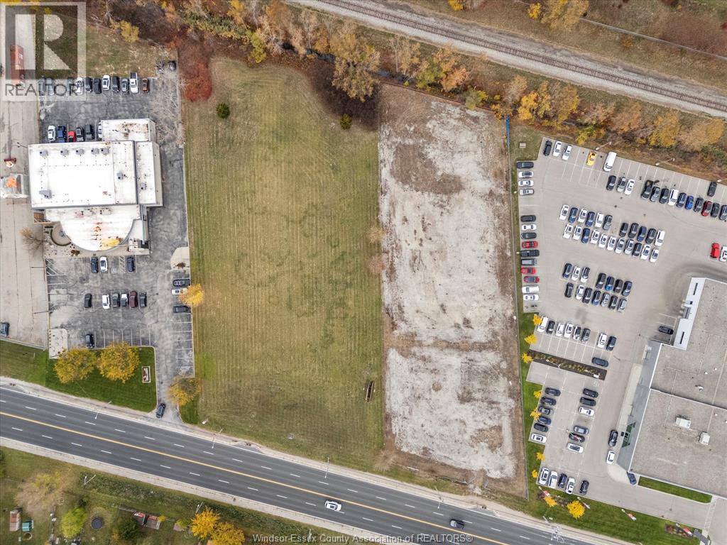 10982 Tecumseh Road East, Windsor, Ontario  N8R 1A8 - Photo 3 - 26003604