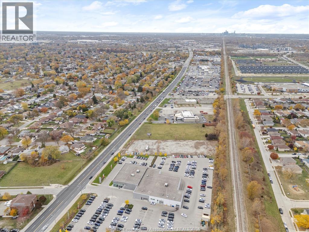 10982 Tecumseh Road East, Windsor, Ontario  N8R 1A8 - Photo 7 - 26003604