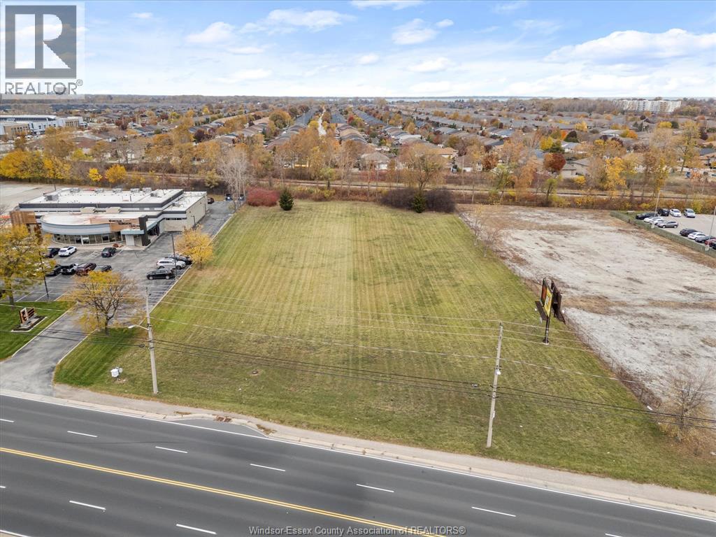 10982 Tecumseh Road East, Windsor, Ontario  N8R 1A8 - Photo 8 - 26003604