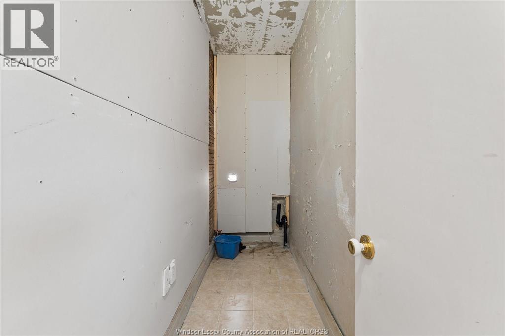 1143 Lincoln Road, Windsor, Ontario  N8Y 2H6 - Photo 15 - 26003630