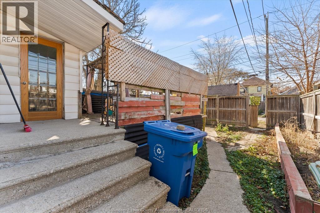 1143 Lincoln Road, Windsor, Ontario  N8Y 2H6 - Photo 37 - 26003630