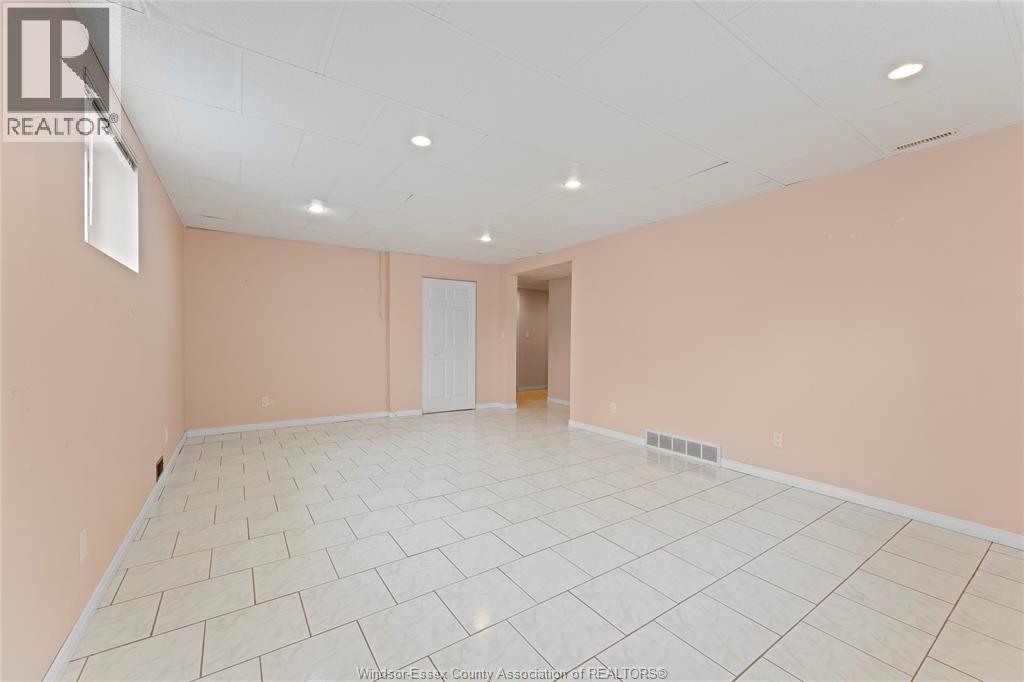 1712 Lesperance, Tecumseh, Ontario  N8N 1Y3 - Photo 29 - 26003629