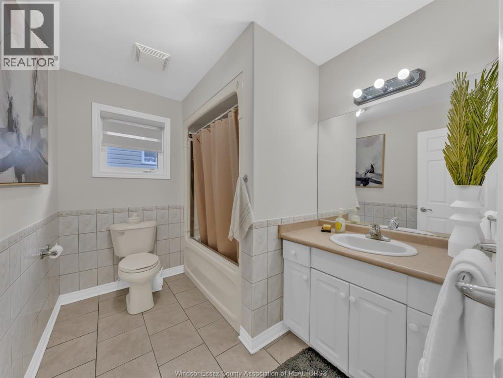 1598 Heatherglen Drive, Tecumseh, Ontario  N8N 5B5 - Photo 11 - 26003600