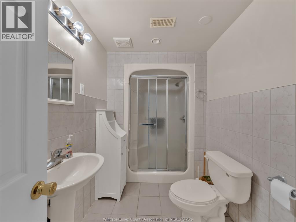 1598 Heatherglen Drive, Tecumseh, Ontario  N8N 5B5 - Photo 19 - 26003600