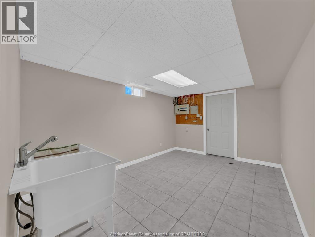 1598 Heatherglen Drive, Tecumseh, Ontario  N8N 5B5 - Photo 20 - 26003600