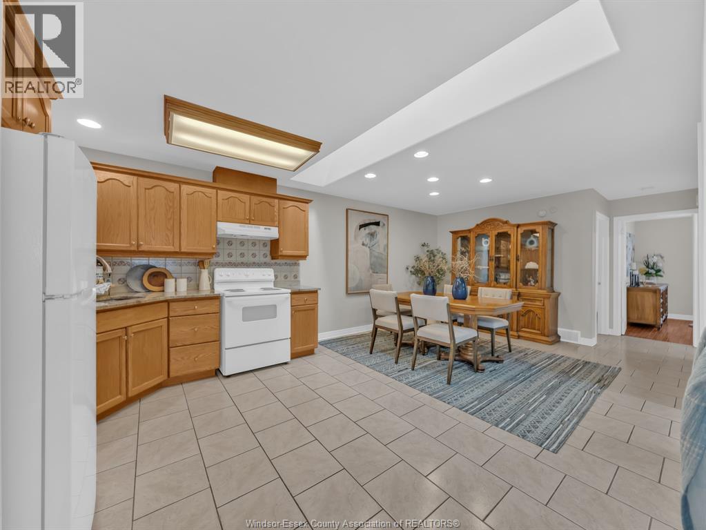 1598 Heatherglen Drive, Tecumseh, Ontario  N8N 5B5 - Photo 8 - 26003600