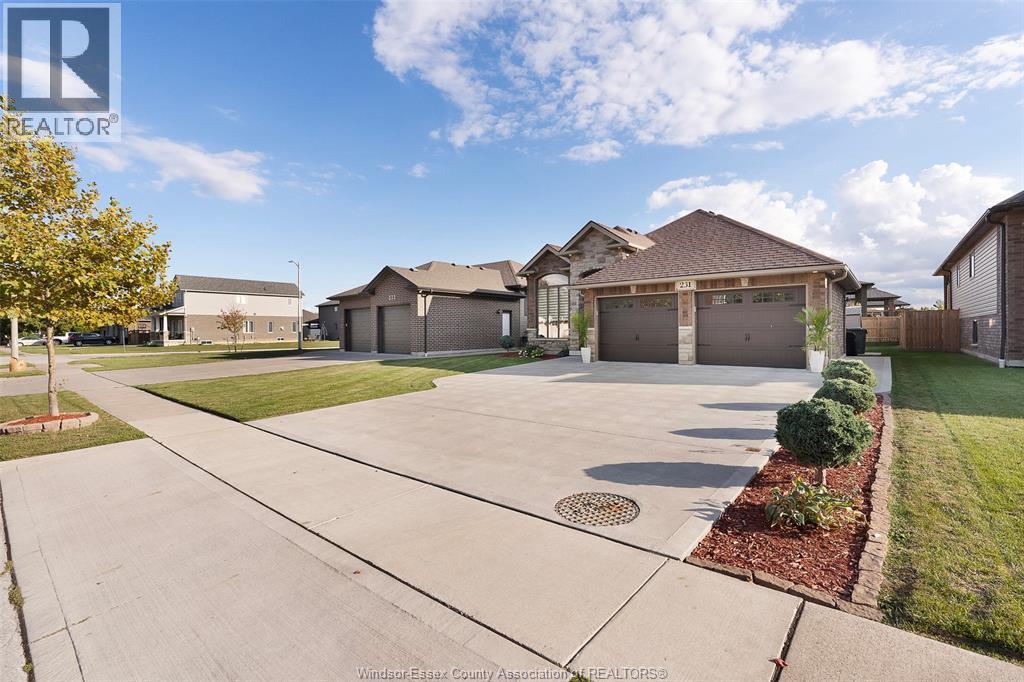 231 Summer Street, Belle River, Ontario  N8L 0G7 - Photo 2 - 26003239