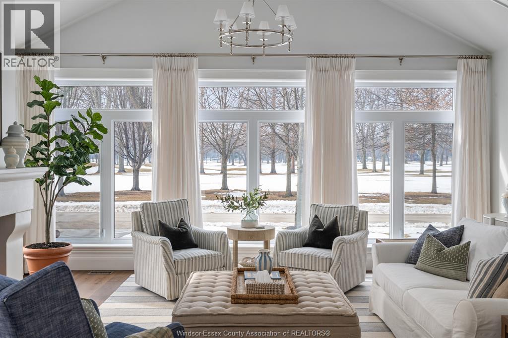 256 Pentilly Road, Tecumseh, Ontario  N8N 2K9 - Photo 4 - 26003695