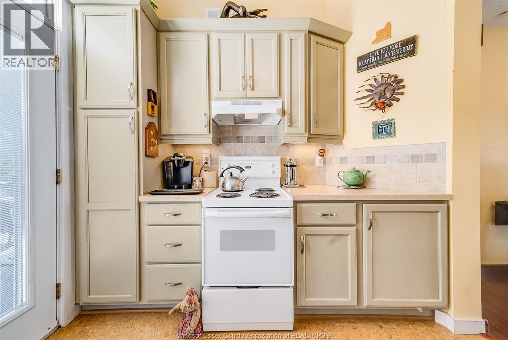 499 Lakeside Drive, Amherstburg, Ontario  N0R 1G0 - Photo 13 - 26003636