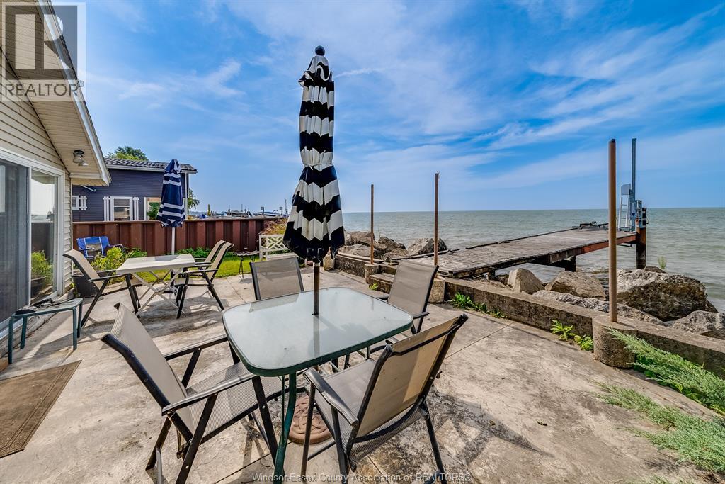 499 Lakeside Drive, Amherstburg, Ontario  N0R 1G0 - Photo 32 - 26003636